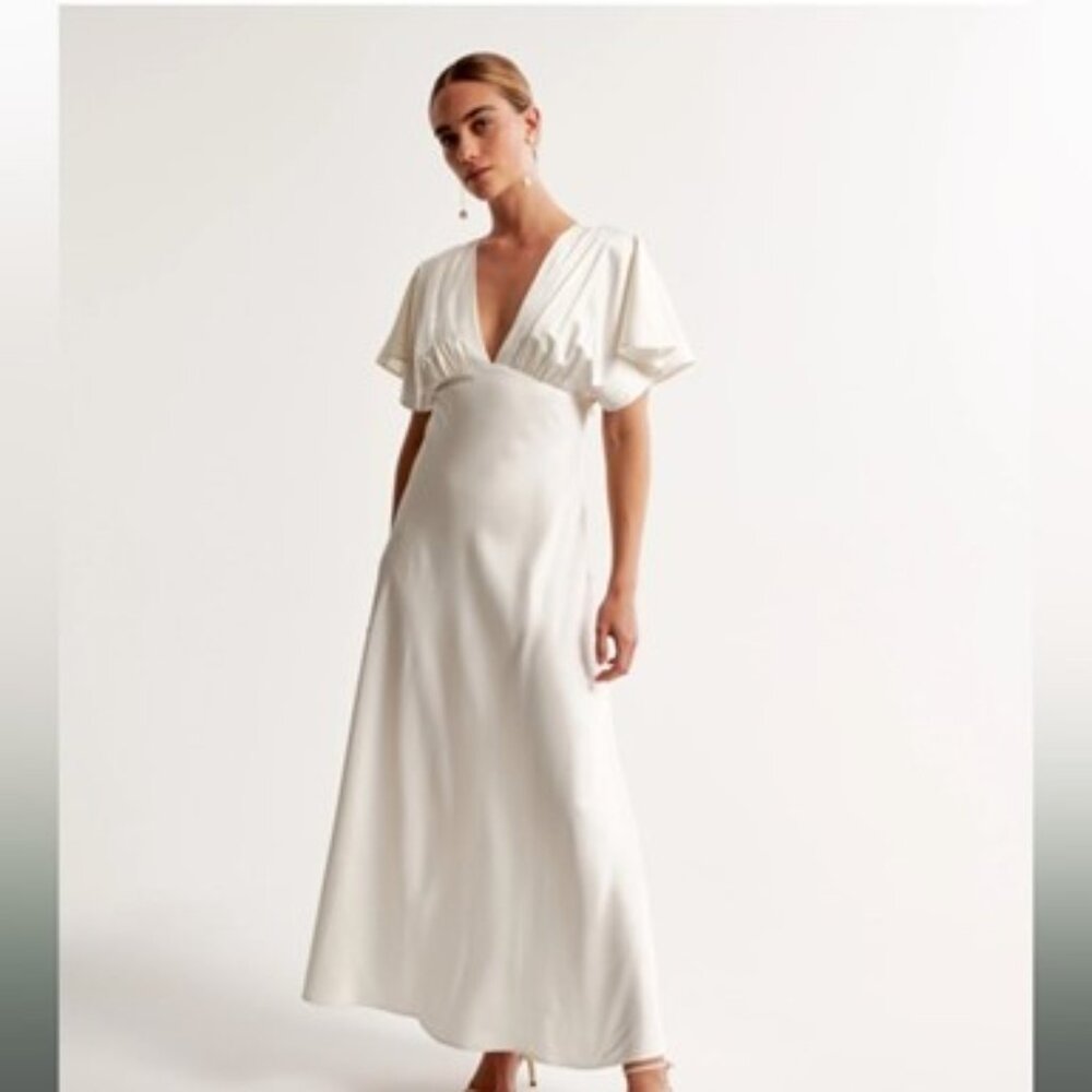 NWT Ivory Abercrombie & Fitch Flutter Sleeve Satin Maxi Dress
